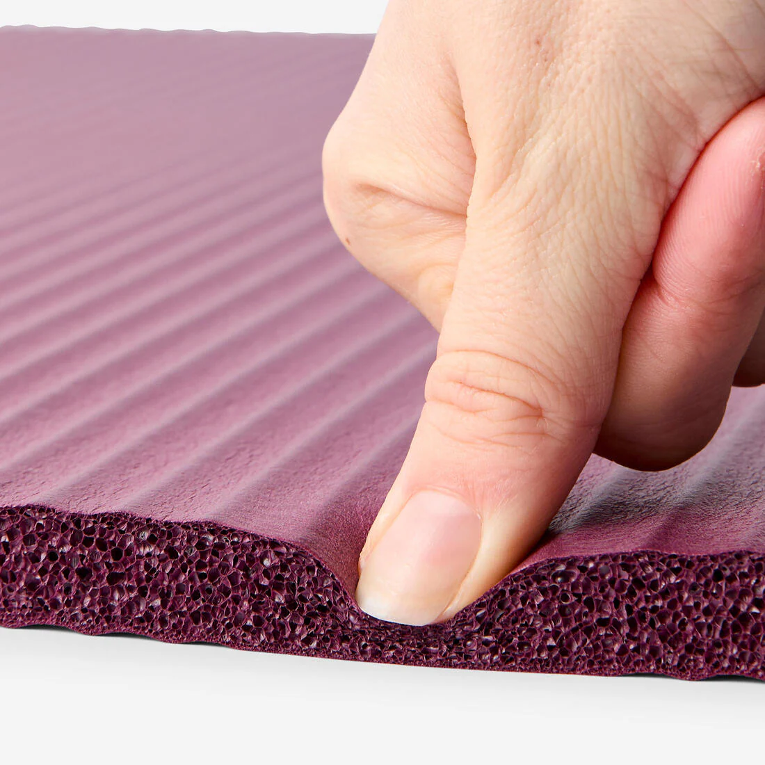 15 mm Comfortable Pilates Mat - Burgundy - Image 3