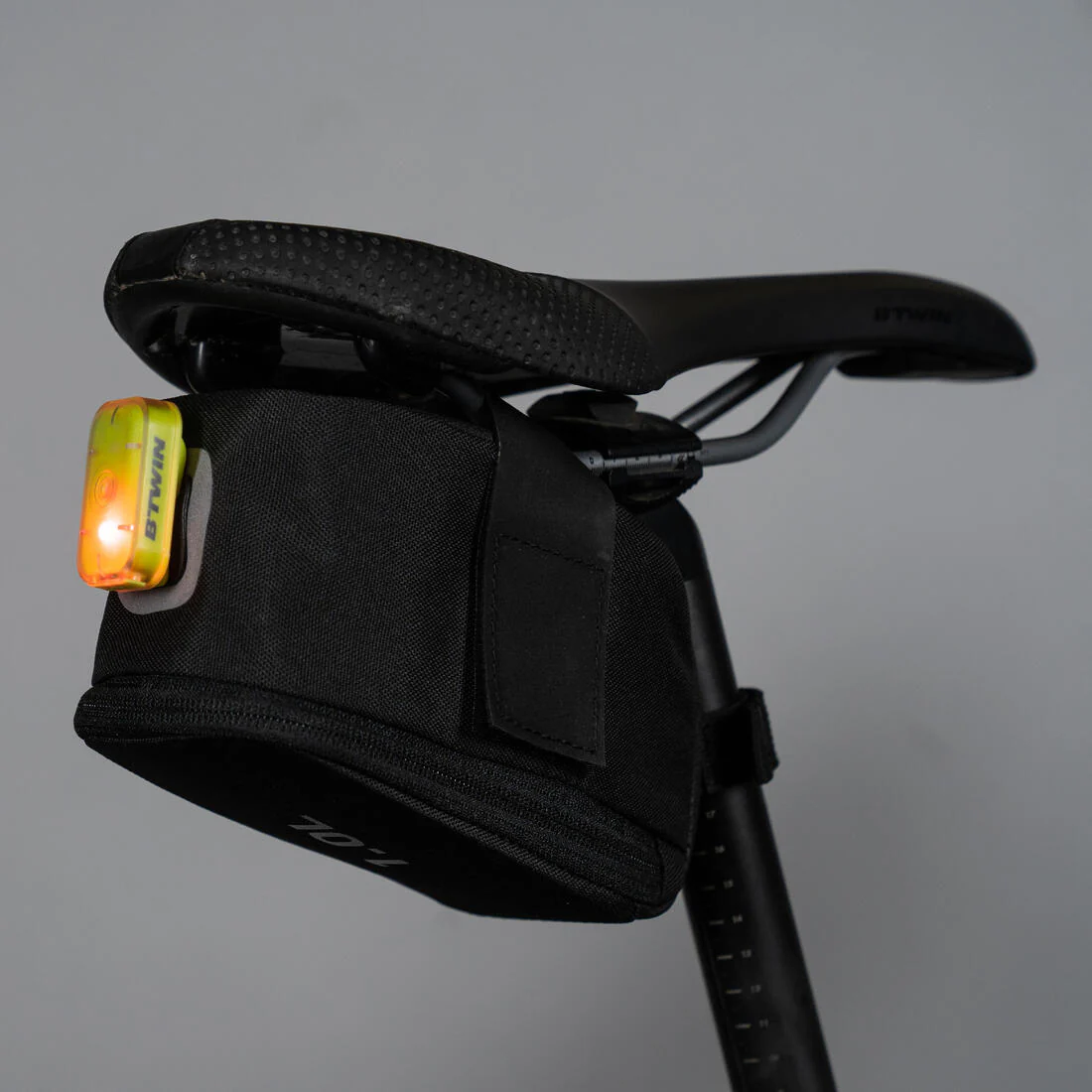 1L Saddle Bag Easy L - Black - Image 5