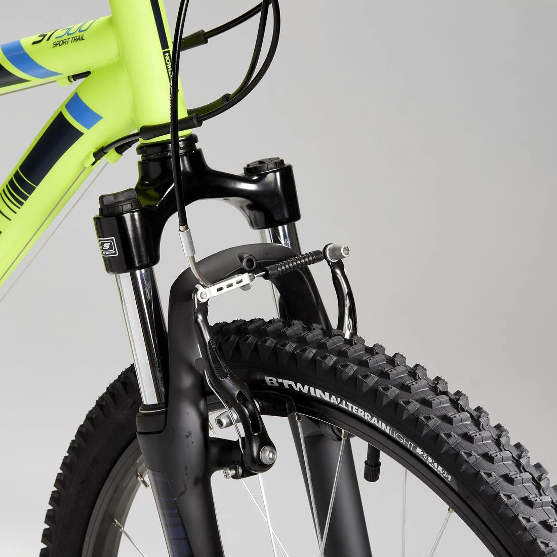24 INCH KIDS MOUNTAIN BIKE ROCKRIDER ST 500 9-12 YEARS OLD - Image 3