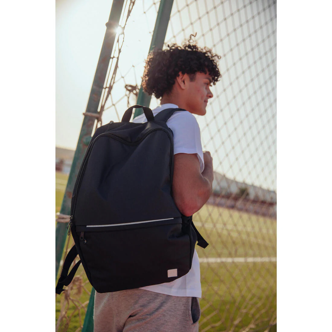 24L Backpack Essential - Black - Image 15