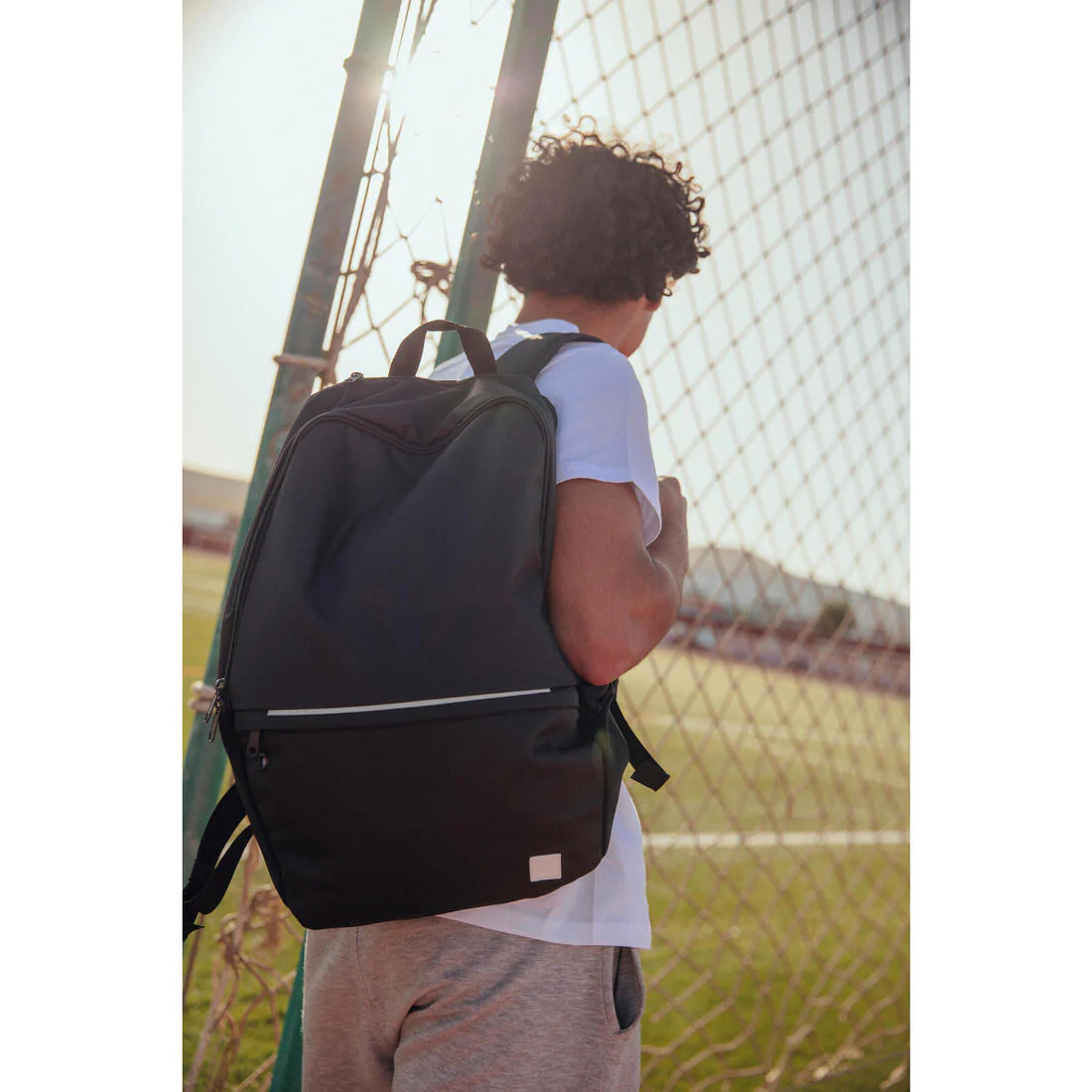 24L Backpack Essential - Black - Image 18