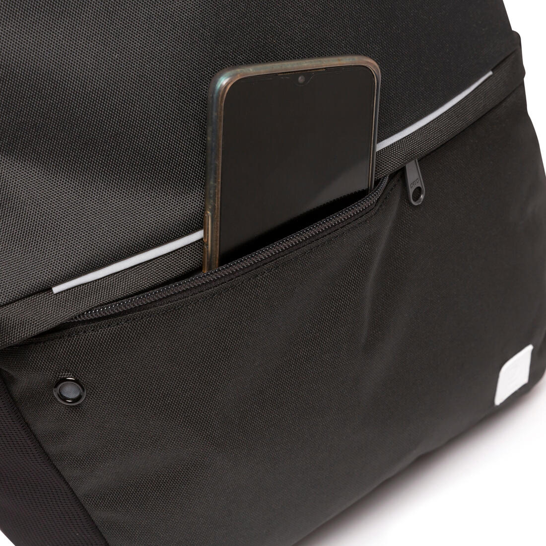 24L Backpack Essential - Black - Image 8