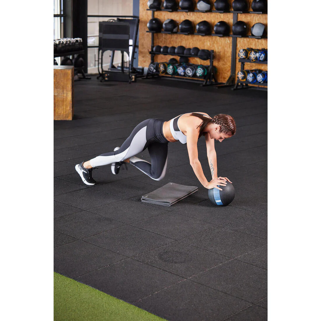 3 kg Rubber Medicine Ball - Image 32