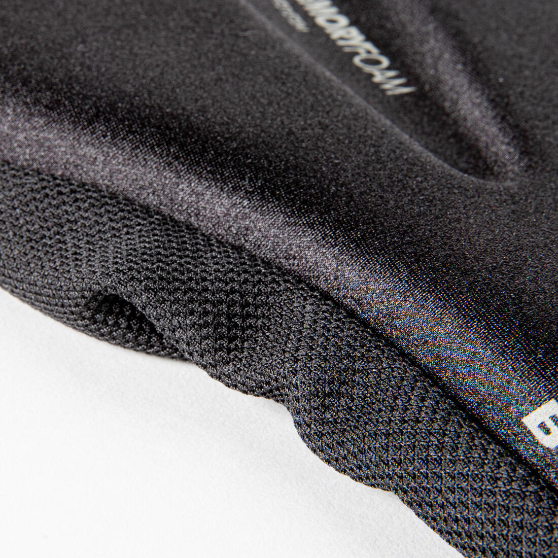 500 Saddle Cover MemoryFoam - Size L - Black - Image 4