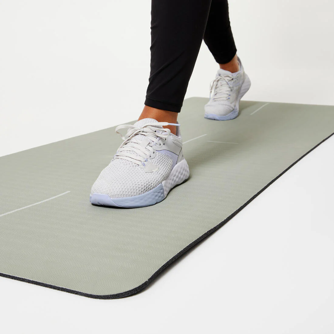 8 mm Durable and Grippy Fitness Mat - Image 4