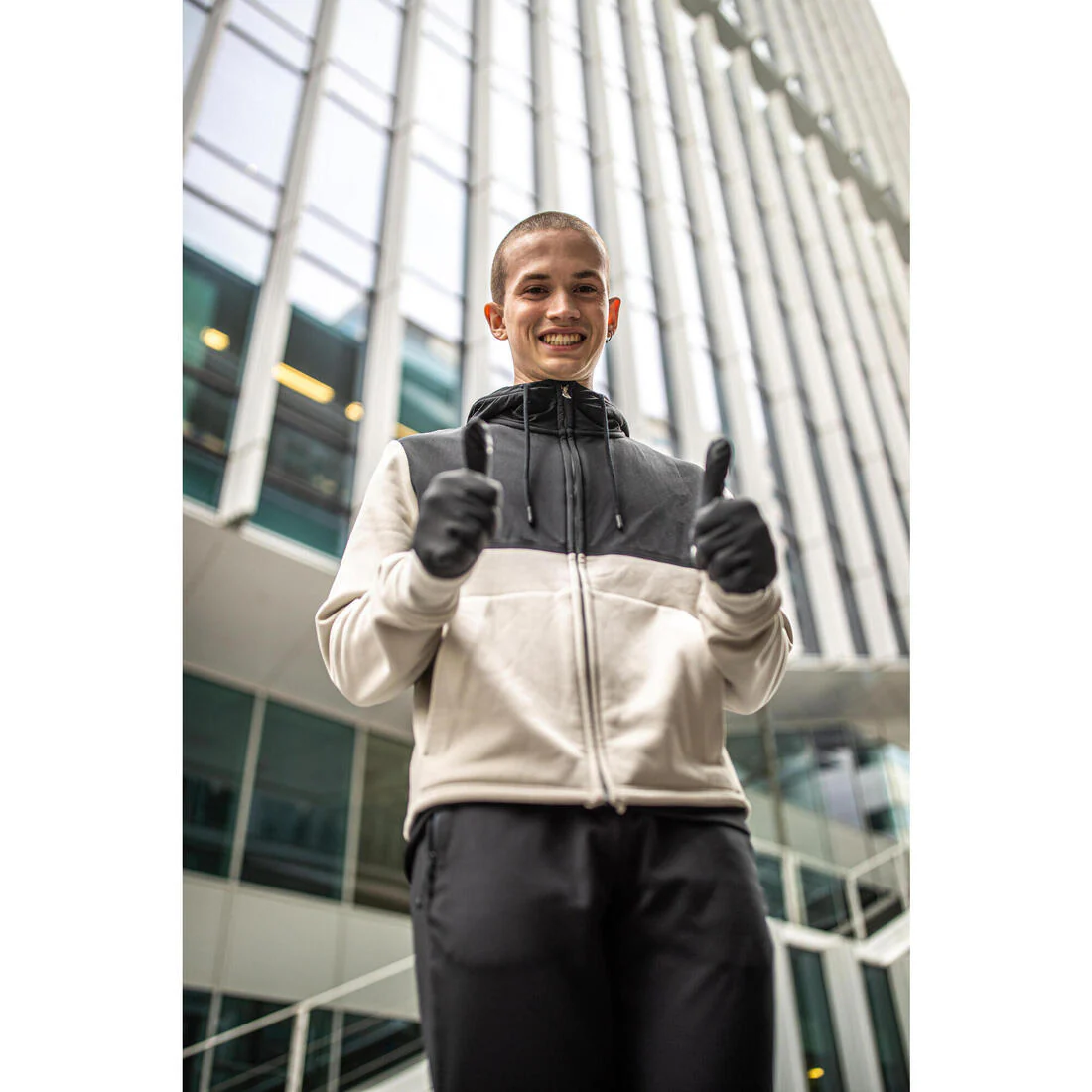 Adult Running Gloves Black - Run 100 Series - Image 9