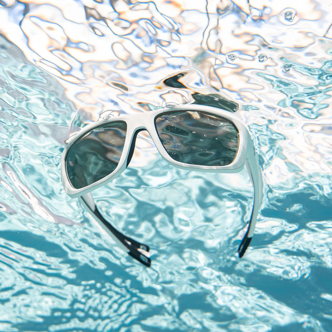 Adult's floating sailing sunglasses with polarised lenses 500 size S - white - Image 15