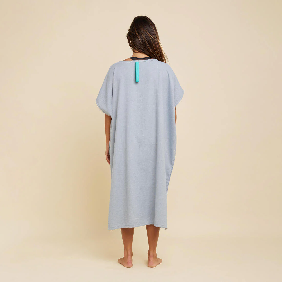 Adult Surf Poncho - 100 mottled grey - Image 4