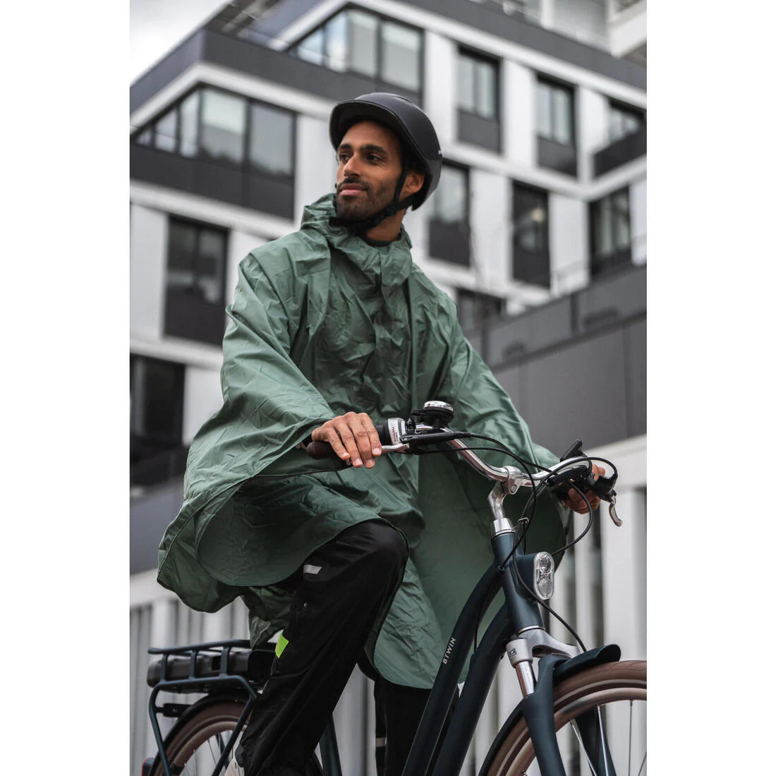 100 City Cycling Helmet Black - Image 9