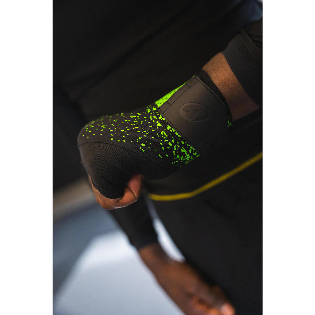 Boxing Wraps 4.5 m - Green/Black - Image 6