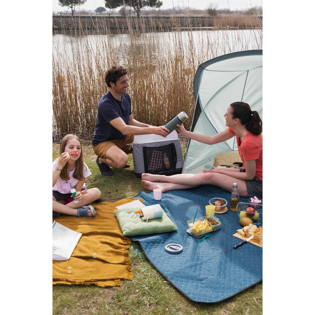Camping Shelter with Poles - 4 person - Arpenaz 4P - Image 13