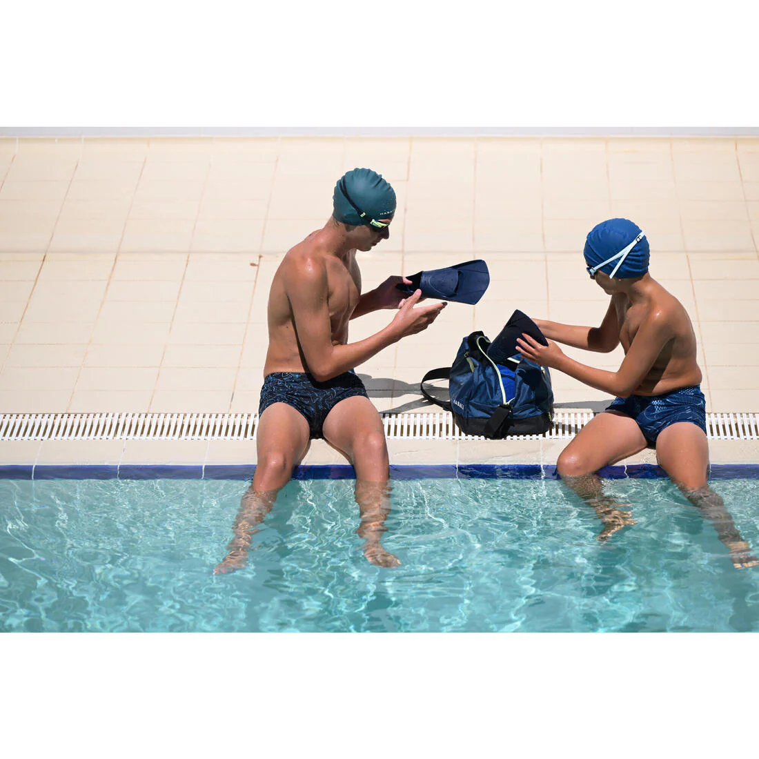 Coated mesh swimming cap size M blue - Image 9