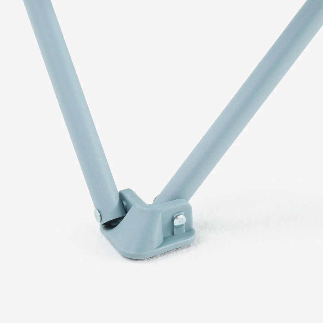 Comfortable folding camping chair, with armrests - Image 13