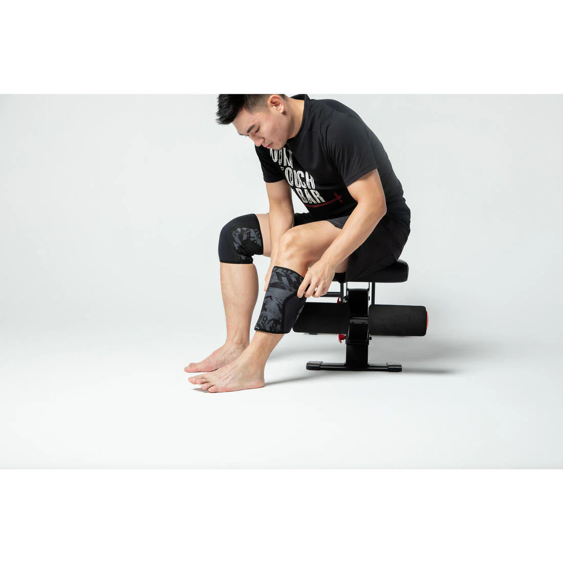 Cross Training Knee Brace 5 mm - Black - Image 11