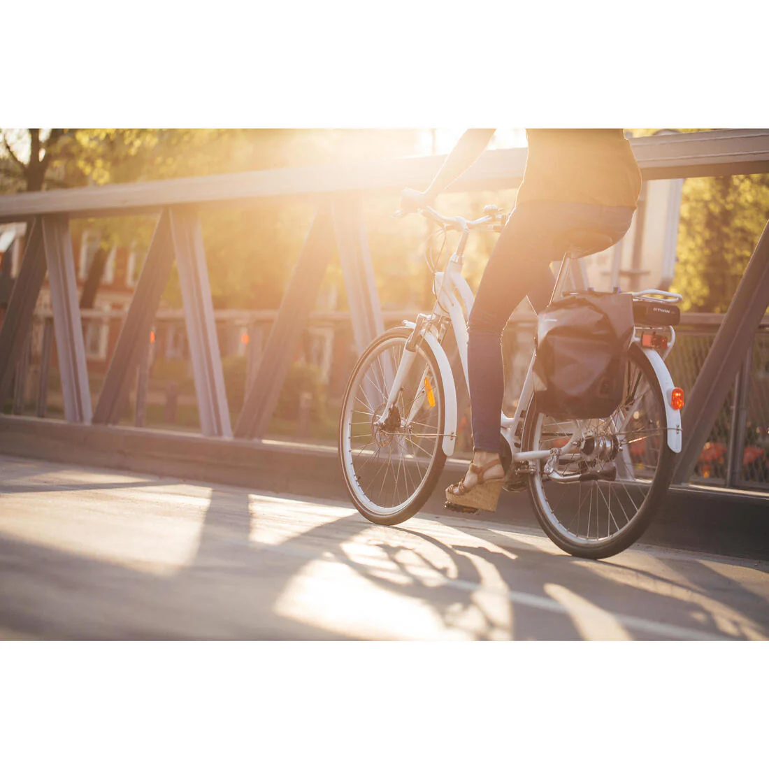ELECTRIC CITY BIKE ELOPS 920E LOW FRAME - White - Image 12