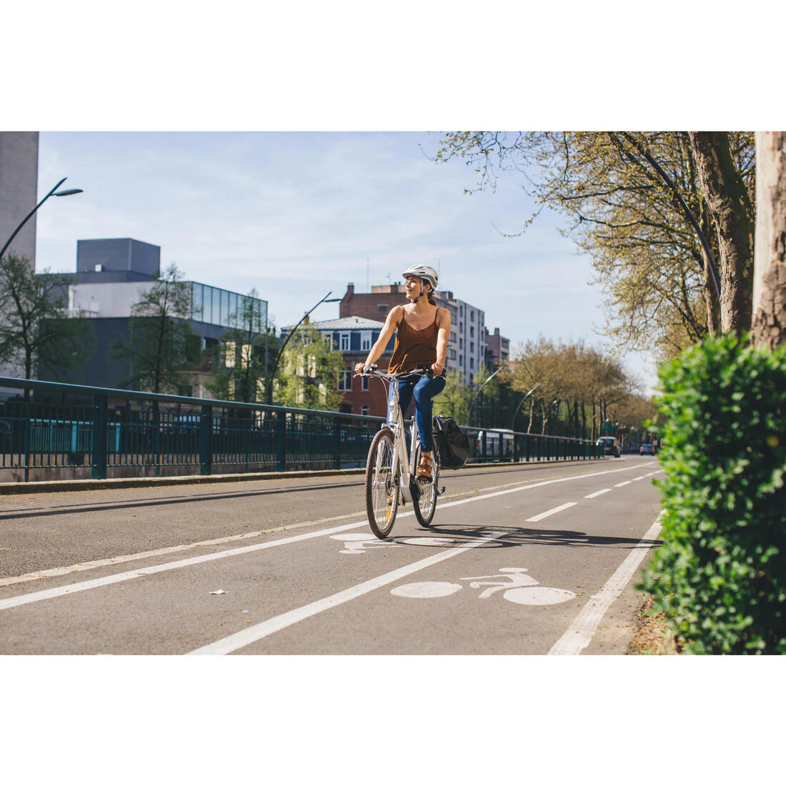 ELECTRIC CITY BIKE ELOPS 920E LOW FRAME - White - Image 13