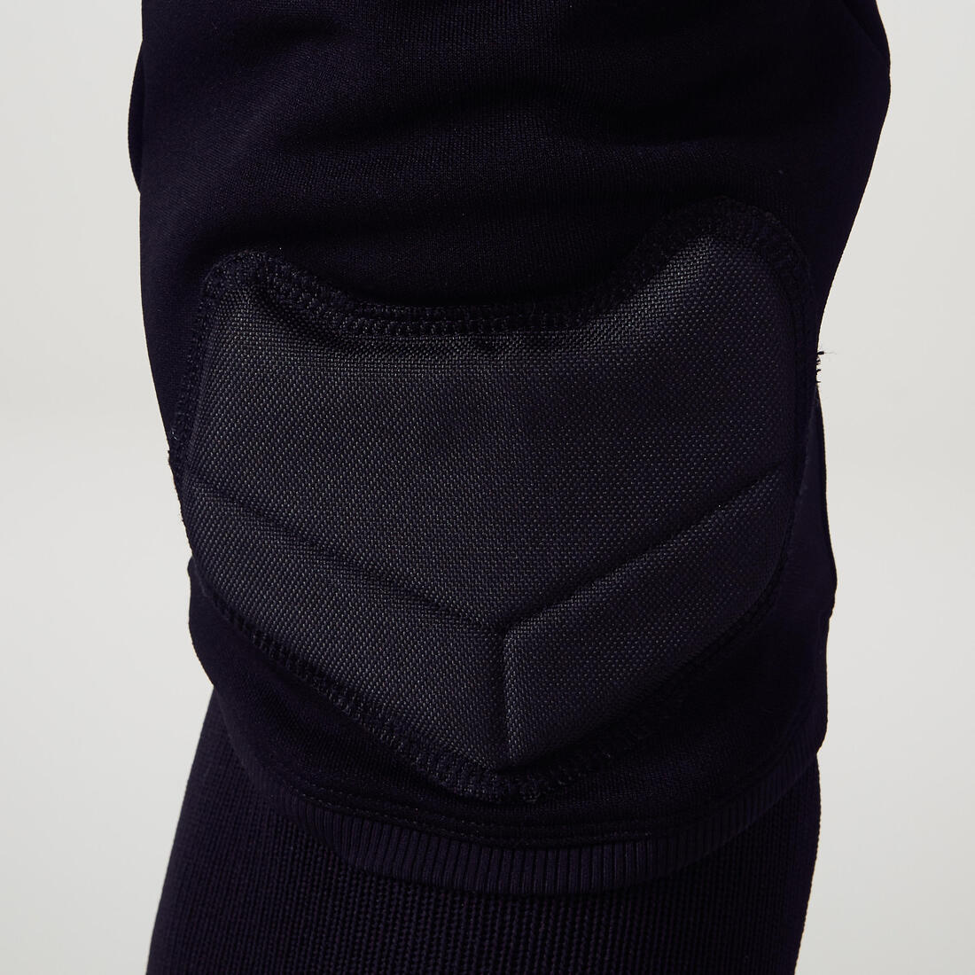 F100 Kids' Goalkeeper Cropped Bottoms - Black - Image 9