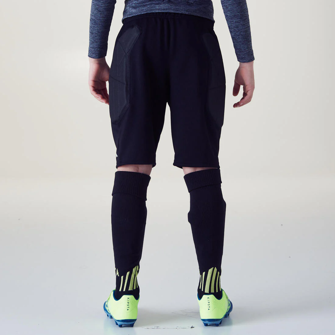 F100 Kids' Goalkeeper Shorts - Black - Image 4