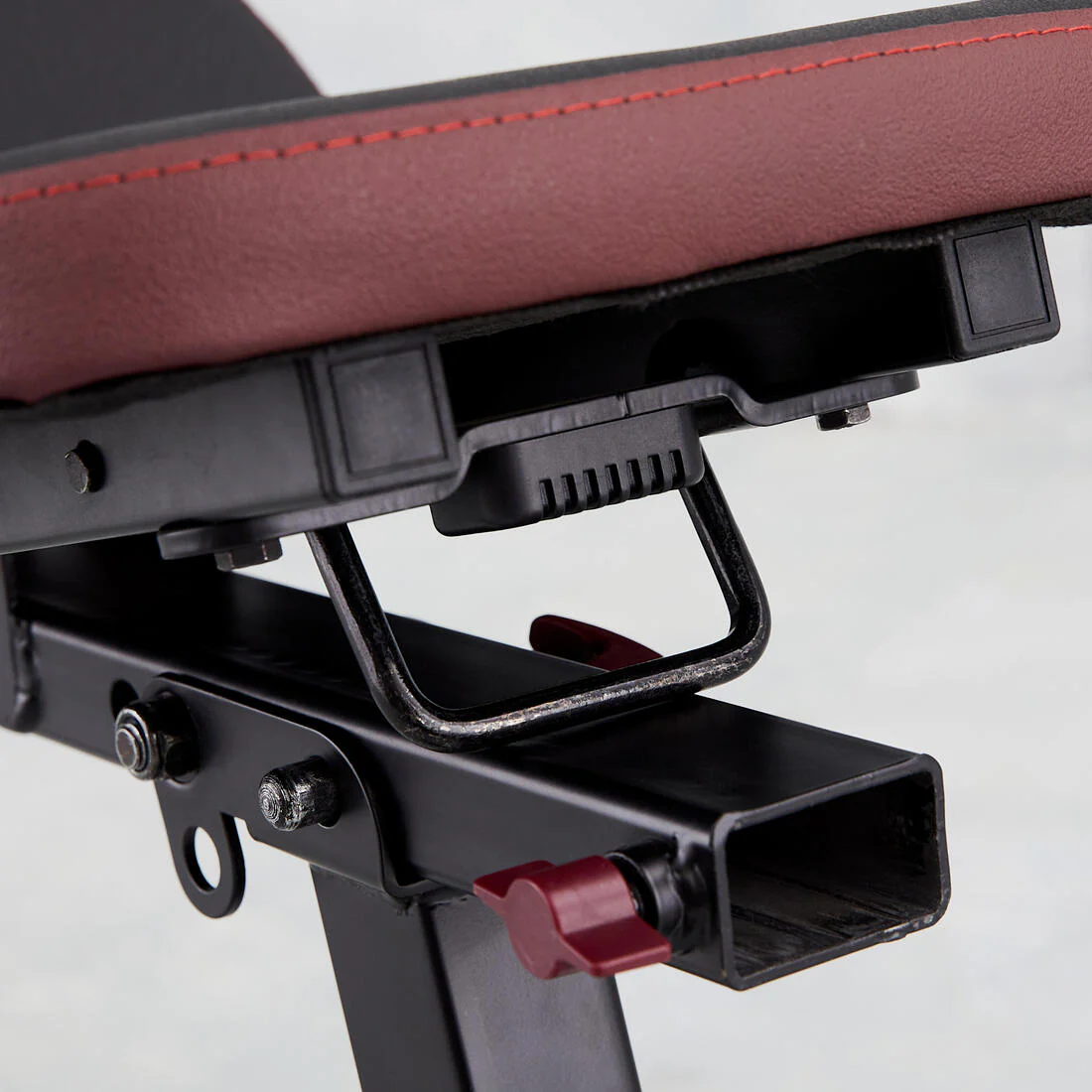 Fold-Down Incline Weights Bench with Leg Bar 500 Fold - Image 7