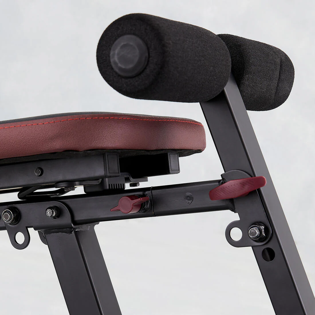Fold-Down Incline Weights Bench with Leg Bar 500 Fold - Image 9