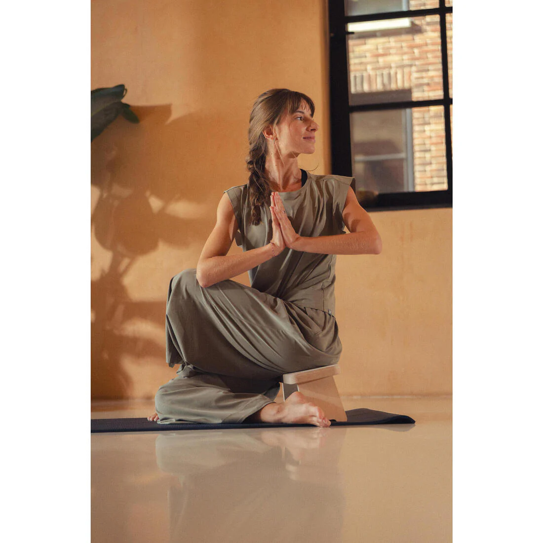 Foldable Yoga and Meditation Bench - Beechwood - Image 5