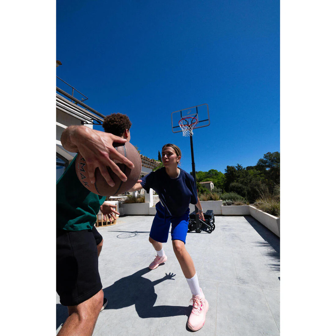 Foldable Basketball Hoop with Base & Transparent Backboard, 2.4–3.05 m, B500 Box - Image 4