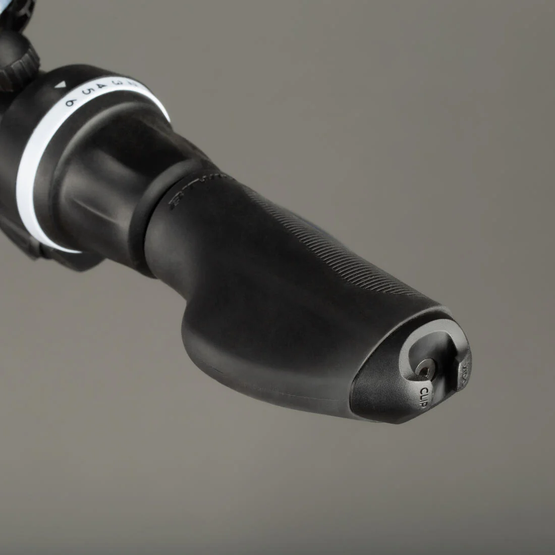 Fully-equipped, v-brake, low frame electric city bike, black - Image 6