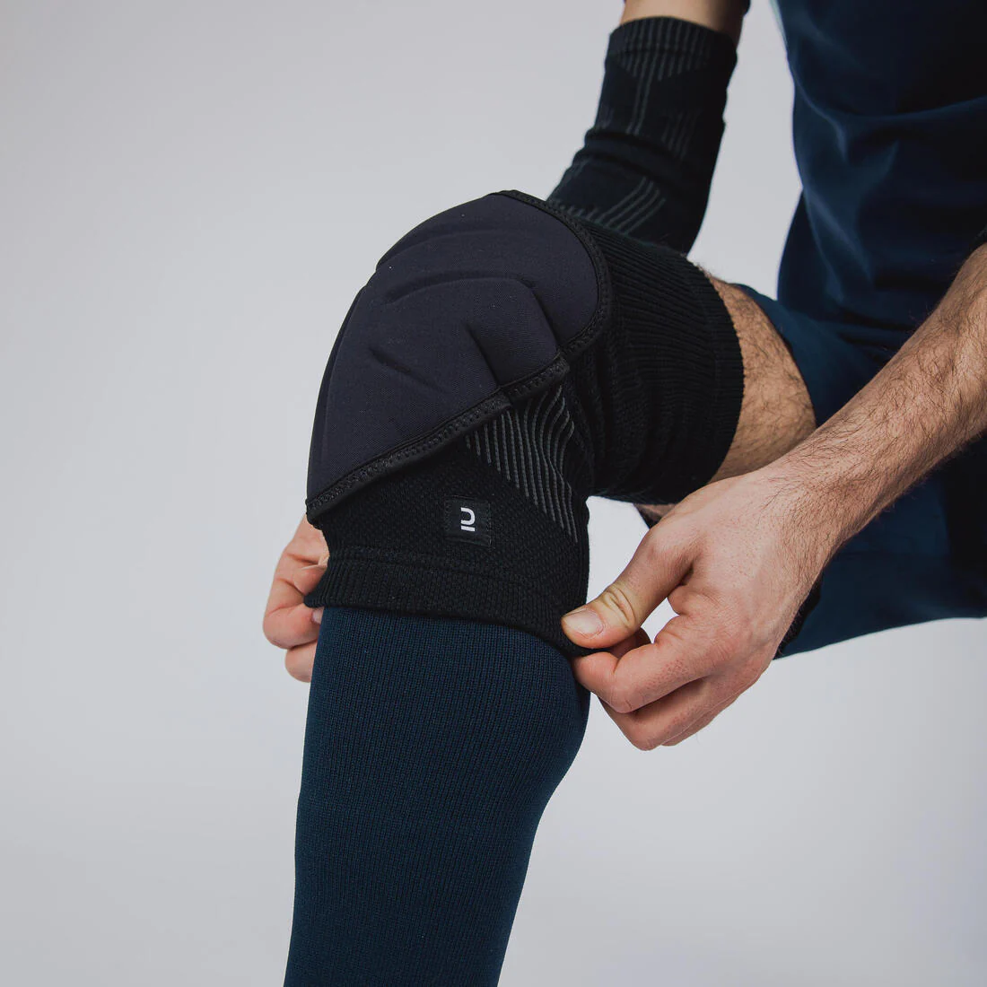 Futsal Goalkeeper Protective Knee Pads - Black - Image 3
