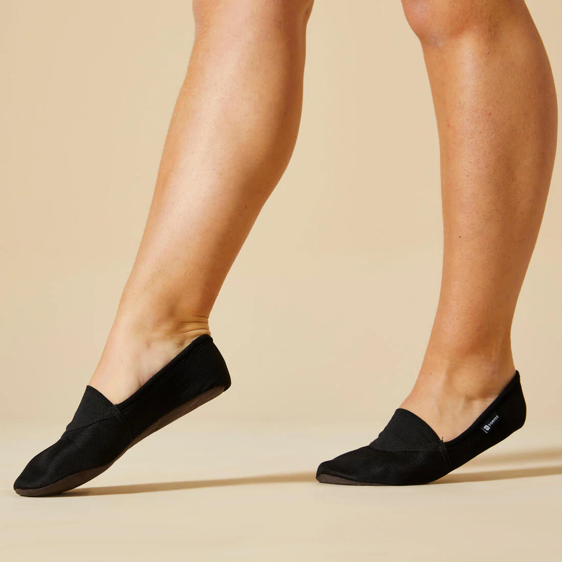 Kids’ breathable gym shoes, black - Image 2