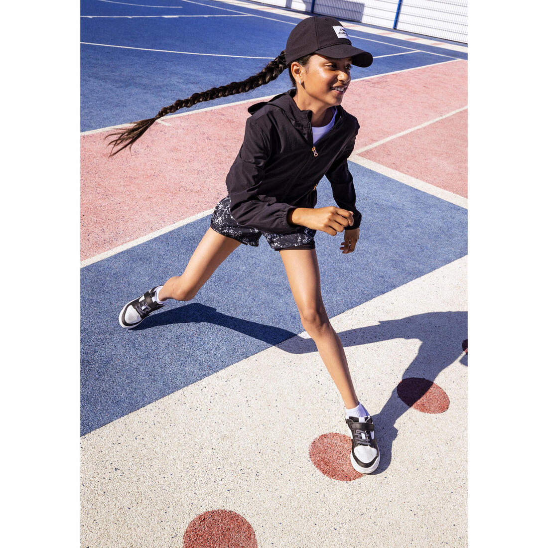 Girls' Multisport Lightweight Breathable Jacket - Image 10