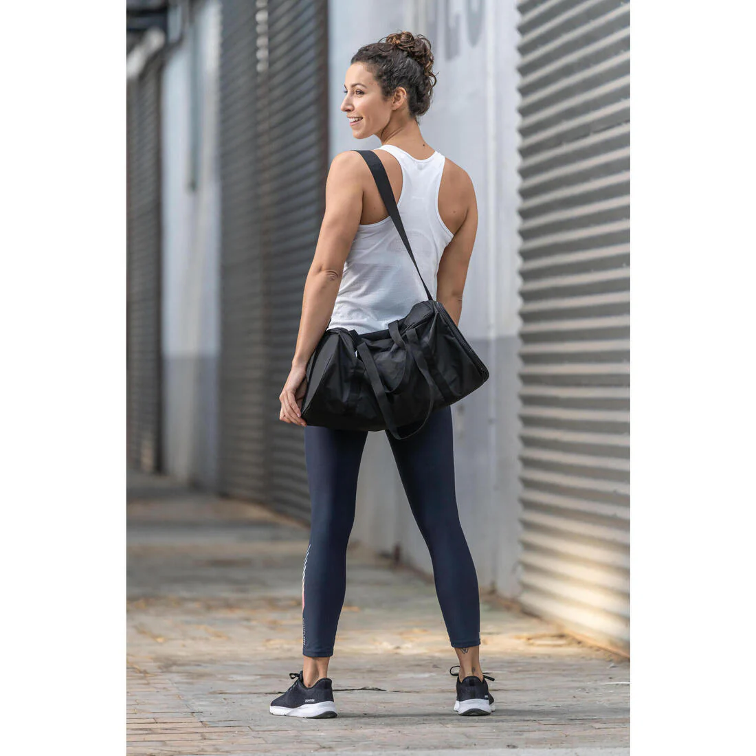 Gym Bag 20L Black - Image 11