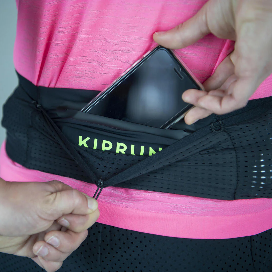 HYDRATION FLASK-CARRYING RUNNING BELT - BLACK - Image 7