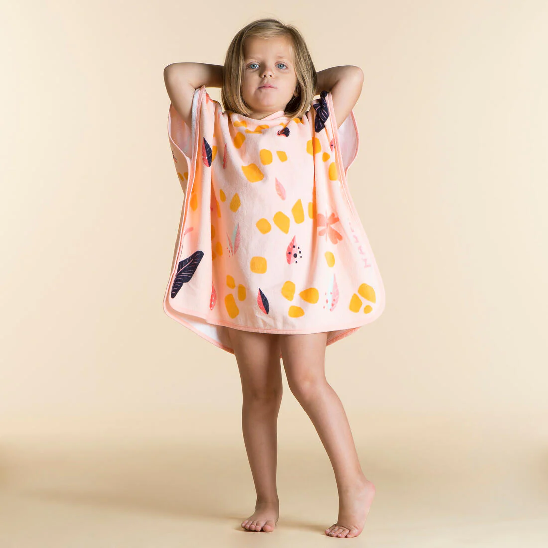 Kid's Bath Poncho Cotton - Giraffe White Pink - Image 3