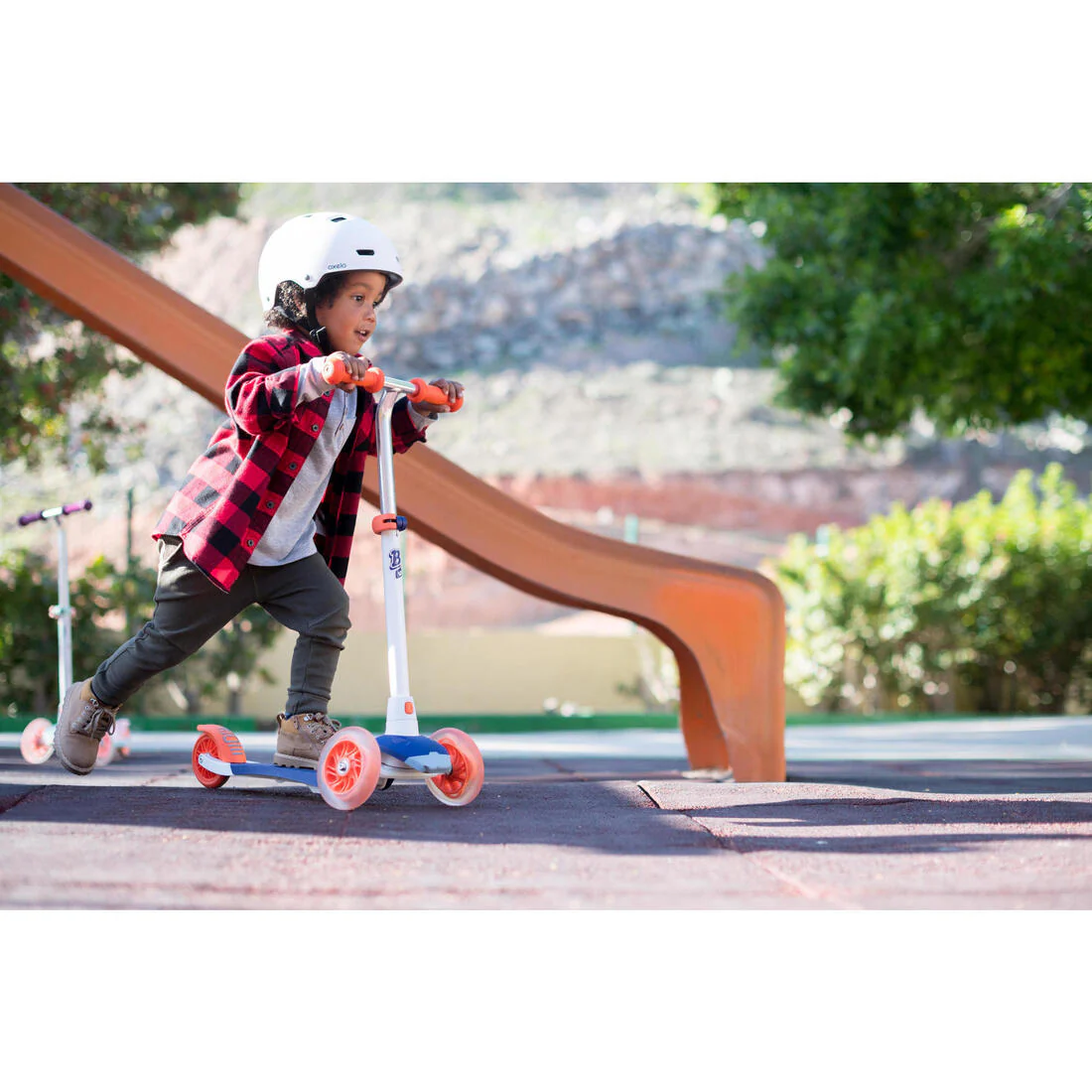 Kids' folding 3-wheeled light-up scooter - Image 23