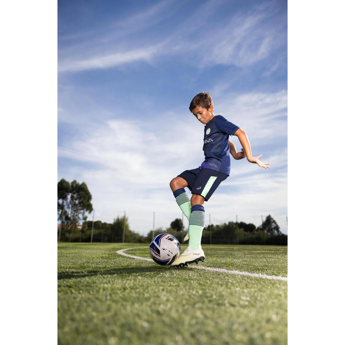 Kids' Football Shorts Viralto - Grey with Strip - Image 6
