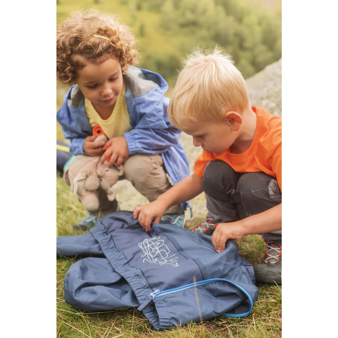 Kids' Hiking Waterproof Jacket MH500 2-6 Years - Image 12