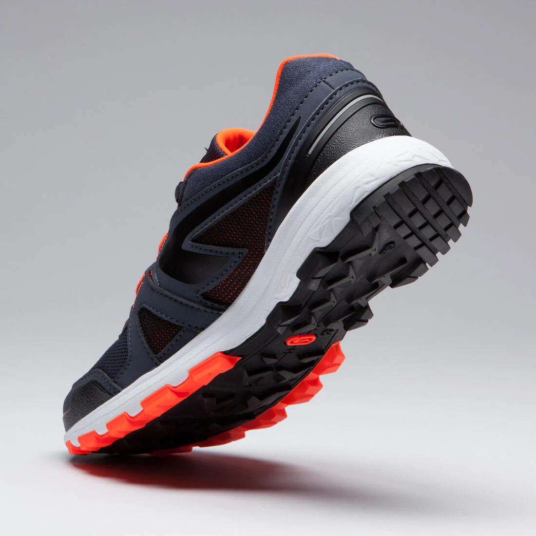 KIDS KIPRUN GRIP RUNNING & ATHLETICS SHOES - GREY AND BLACK NEON ORANGE - Image 7