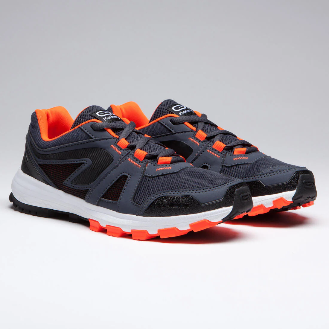 KIDS KIPRUN GRIP RUNNING & ATHLETICS SHOES - GREY AND BLACK NEON ORANGE - Image 8