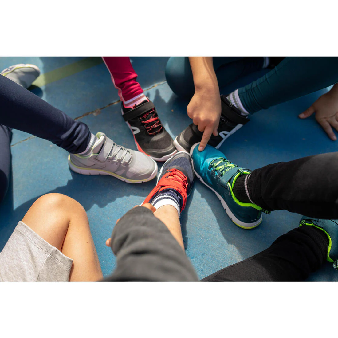 Kids' lightweight and breathable rip-tab trainers, teal - Image 9