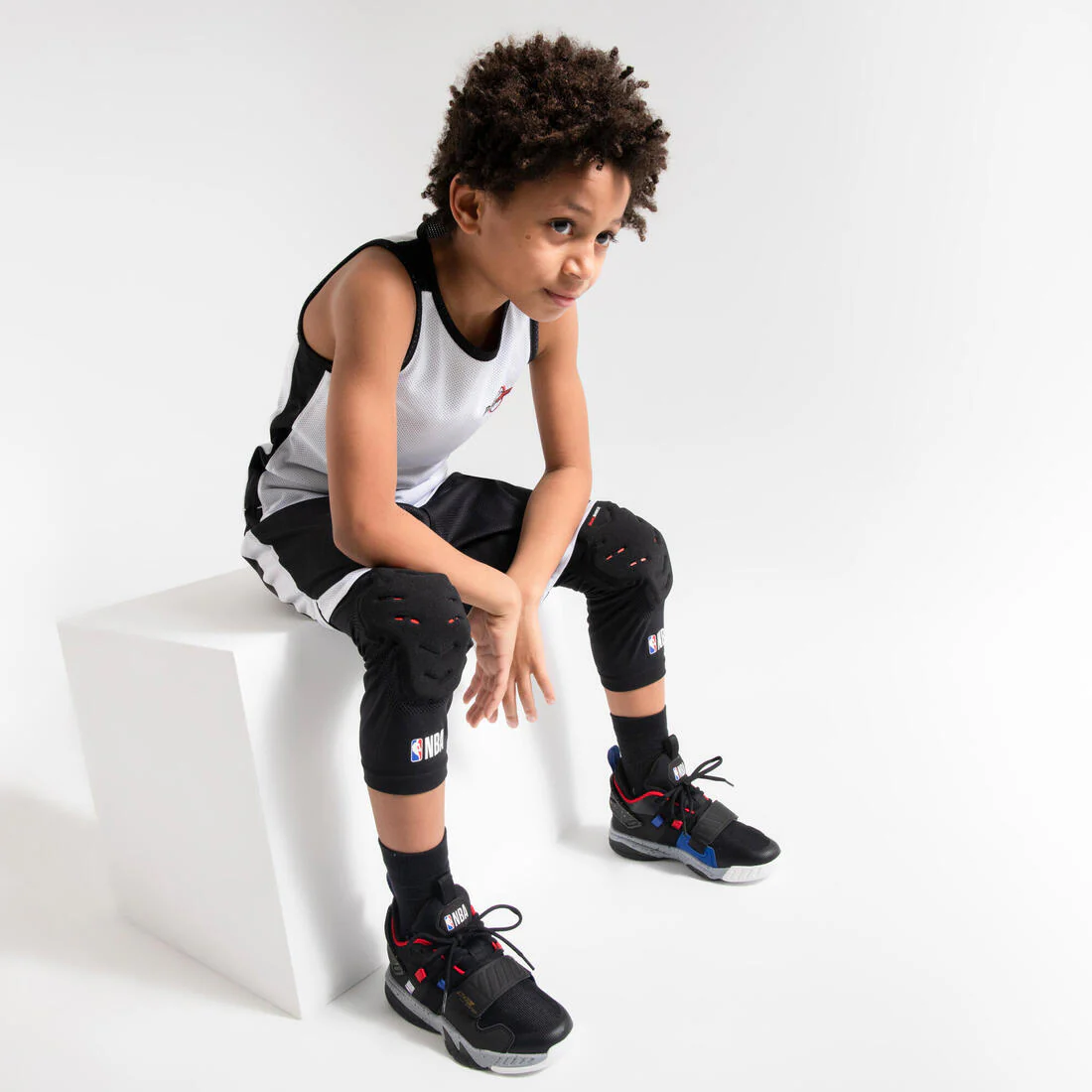 Kids' Protective Basketball Knee Pads KP500 Twin-Pack - NBA/Black - Image 7