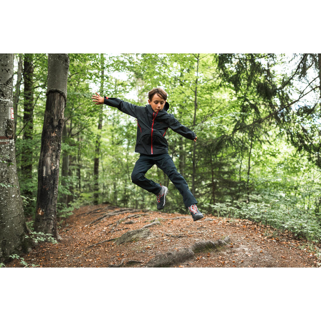 Kids’ Softshell Hiking Trousers 7-15 Years - MH900 - Image 2
