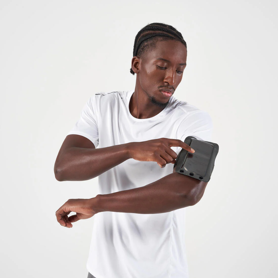 KIPRUN Men's and Women's smartphone and big phone running armband - Image 13