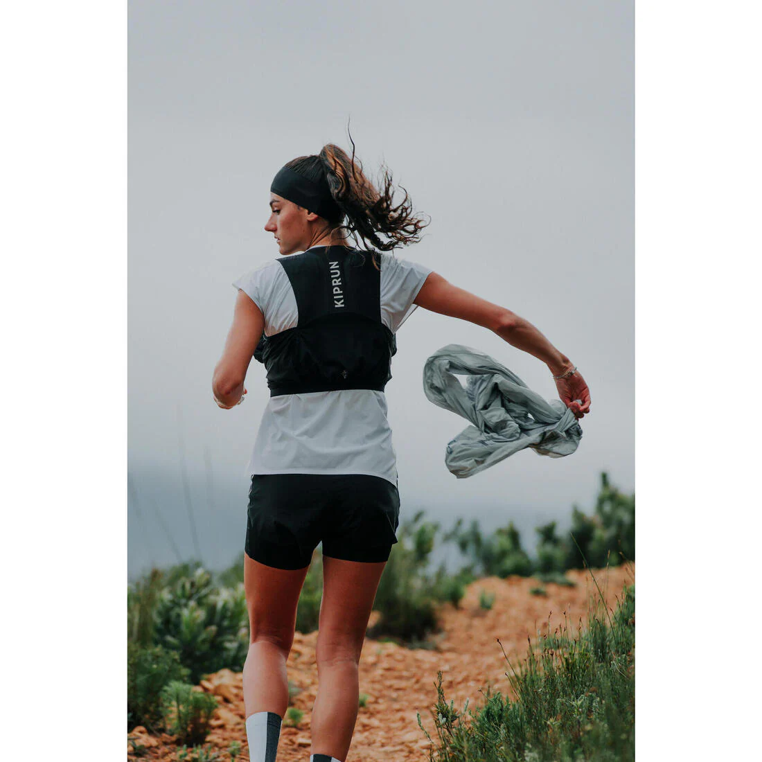 KIPRUN run900 Mid-Calf Thin Running Socks - Image 9