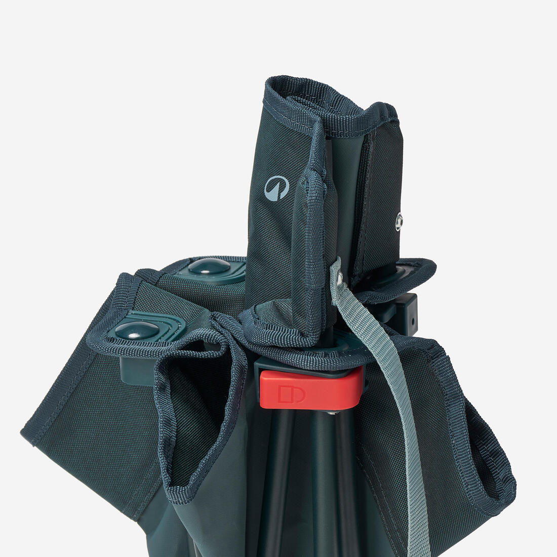Low camping chair 100 - compact and foldable - Image 8