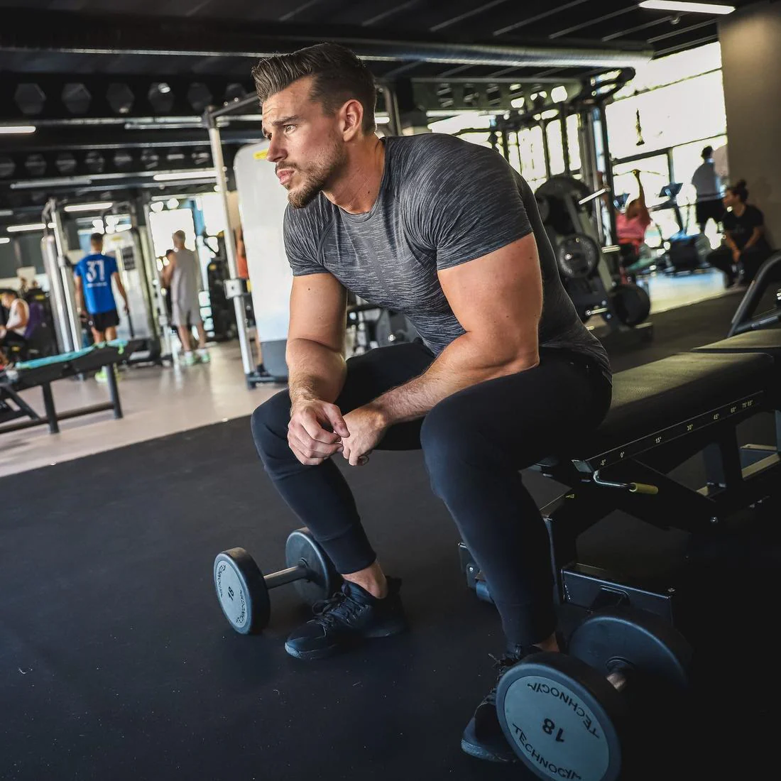Men's Breathable Short-Sleeved Crew Neck Weight Training Compression T-Shirt - Image 33