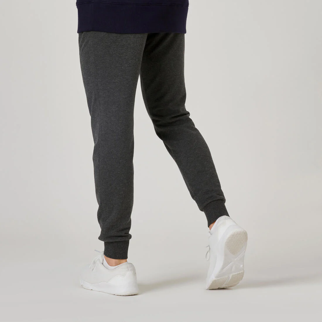 Men's comfortable slim-fit fitness jogging bottoms - Image 9