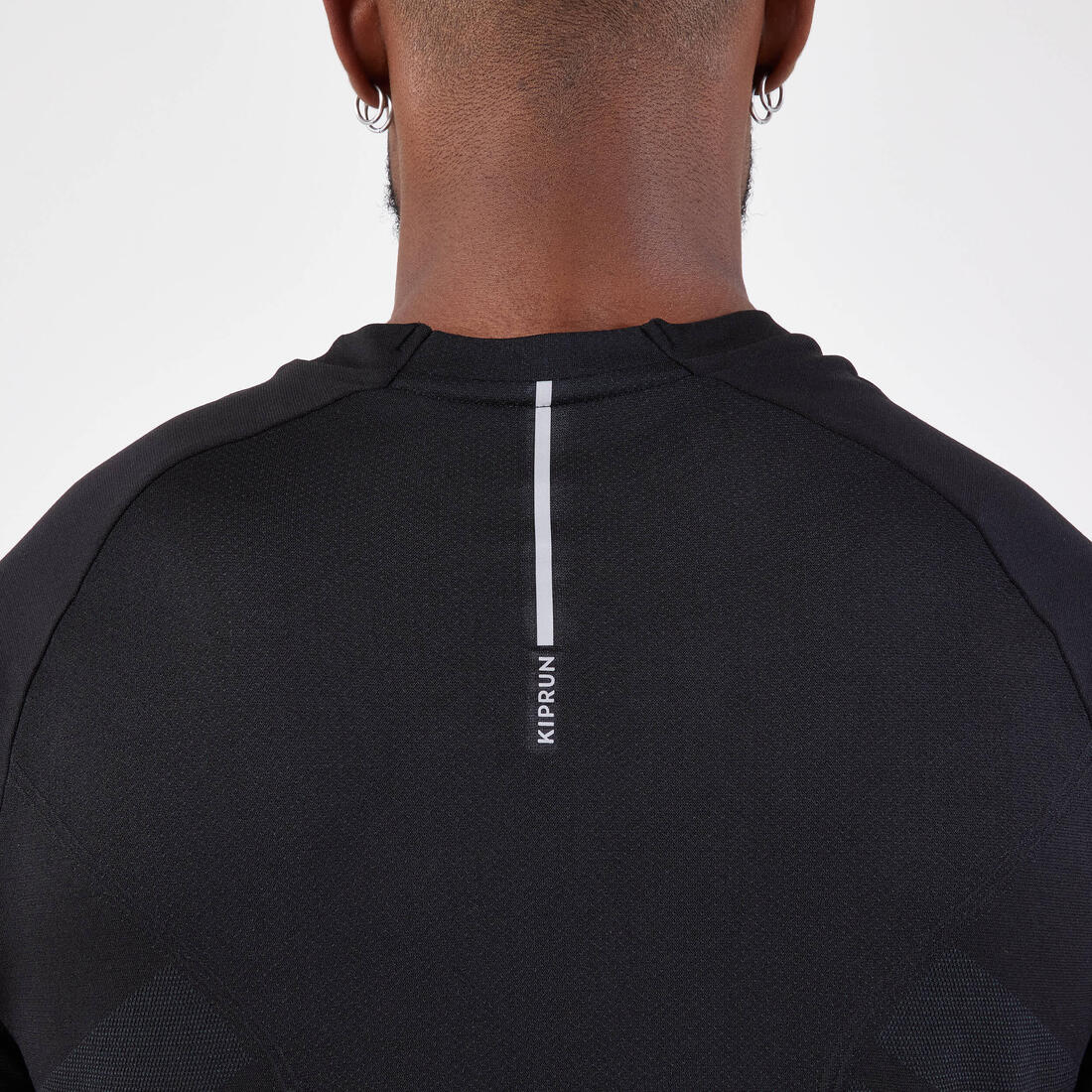 Men's KIPRUN Run 500 Comfort seamless running T-shirt - Image 9