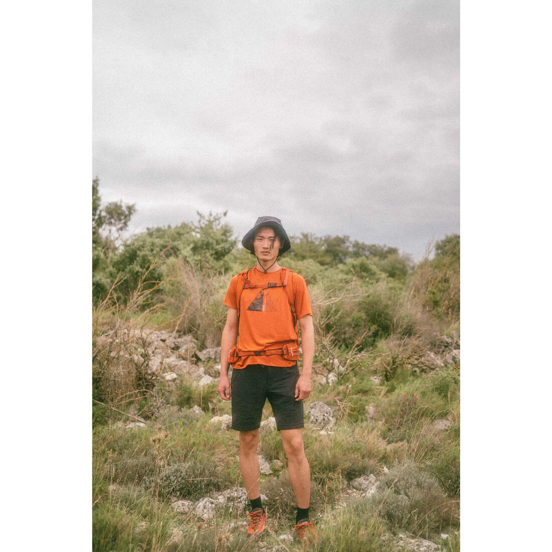 Men’s long hiking shorts, MH500 - Image 9