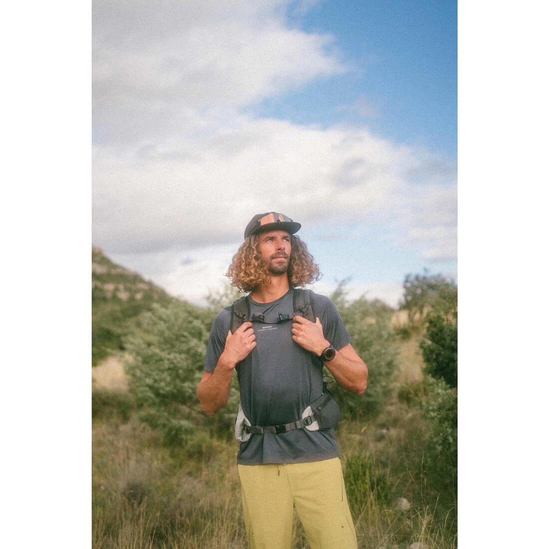 Men's MH500 short-sleeved hiking t-shirt - Image 14