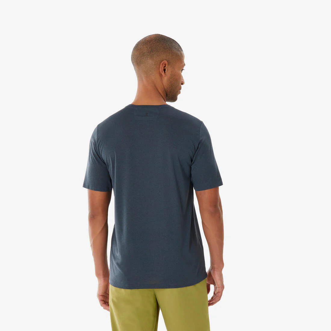 Men's MH500 short-sleeved hiking t-shirt - Image 9